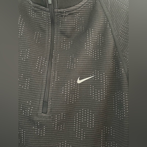 Nike Pinnacle Running Division Men’s Water Repellent 1/2 Zip NWT - Picture 6 of 9